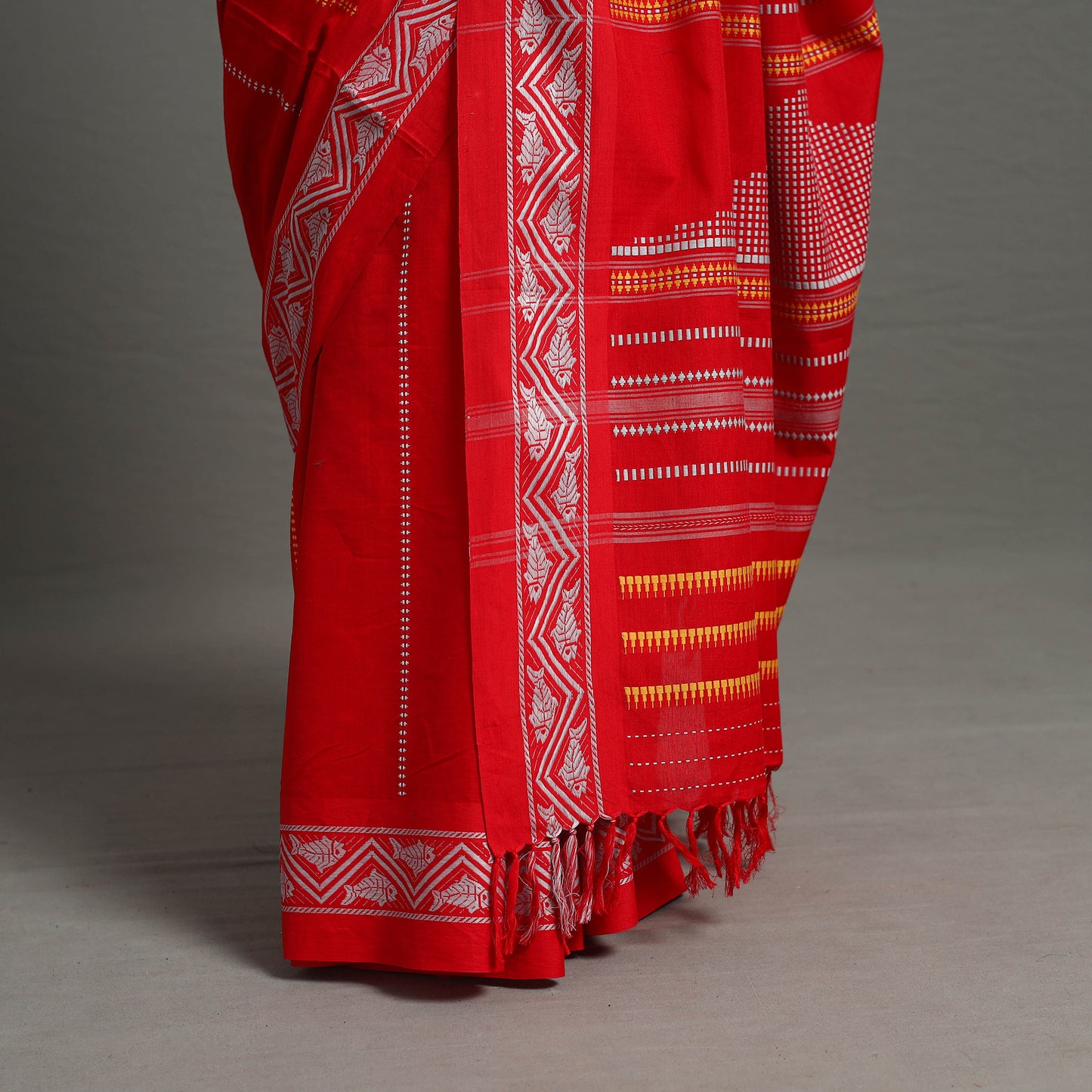 Red - Bengal Handwoven Cotton Begampuri Saree 17