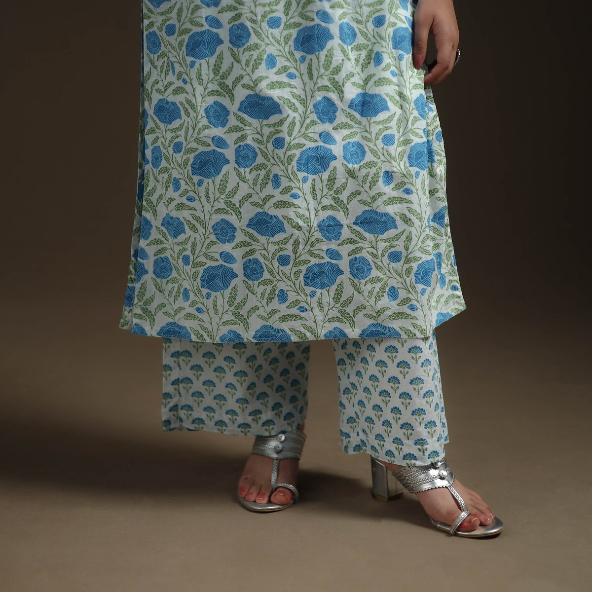 Sanganeri Floral Print Cotton Suit Set with Applique Dupatta for Women 02