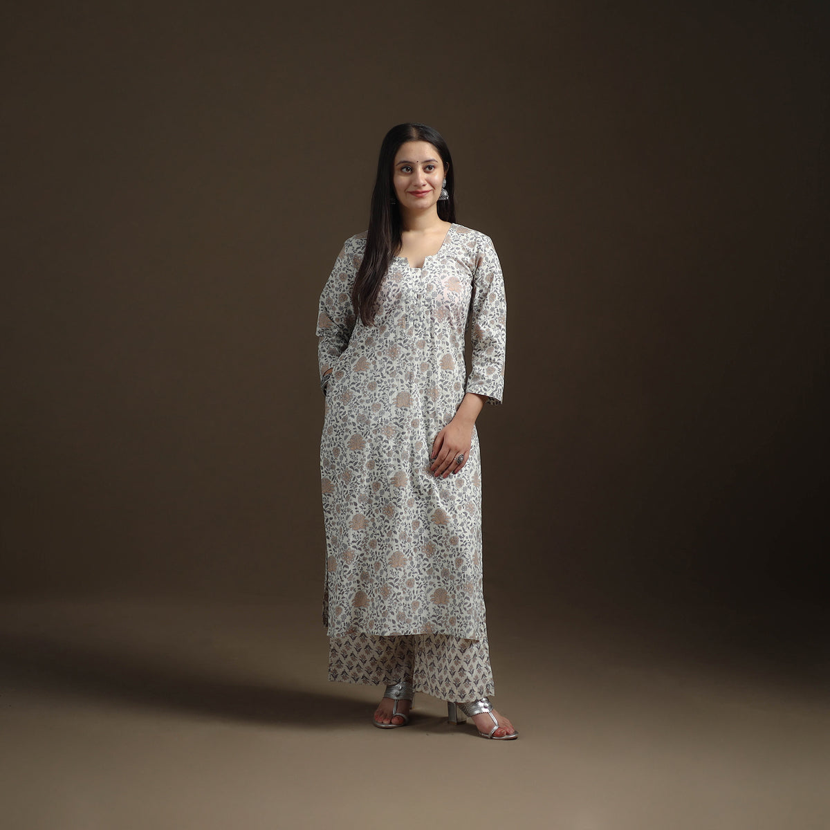 Sanganeri Floral Print Cotton Suit Set with Applique Dupatta for Women 05