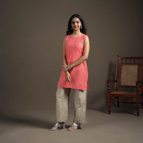 Jacquard Cotton Sleeveless Short Kurta for Women 38