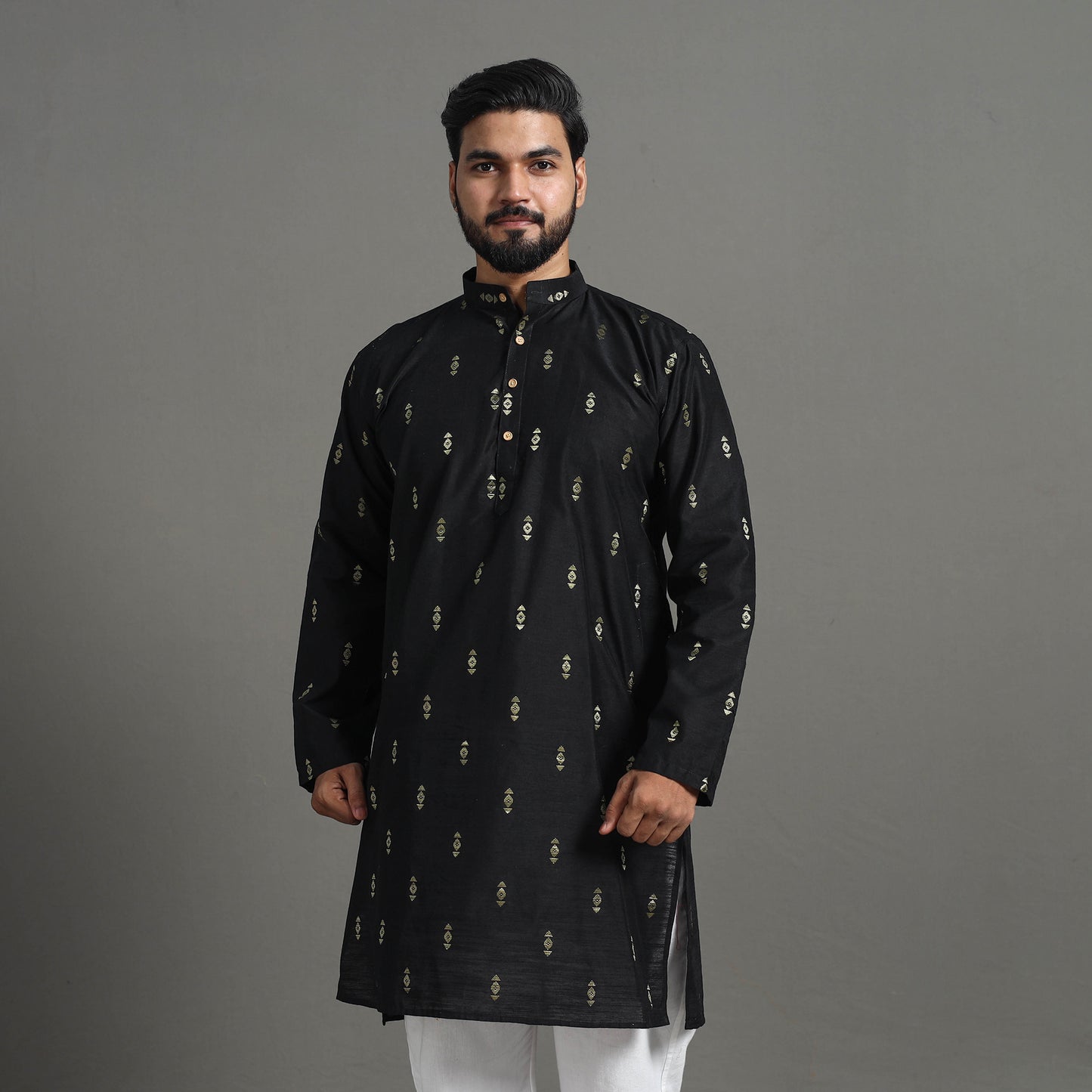 Zari Buti Spun Dupion Viscose Silk Plain Men Kurta 09