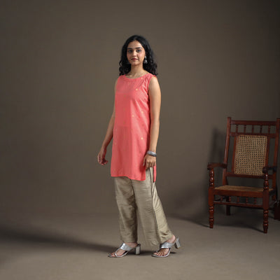 Jacquard Cotton Sleeveless Short Kurta for Women 38