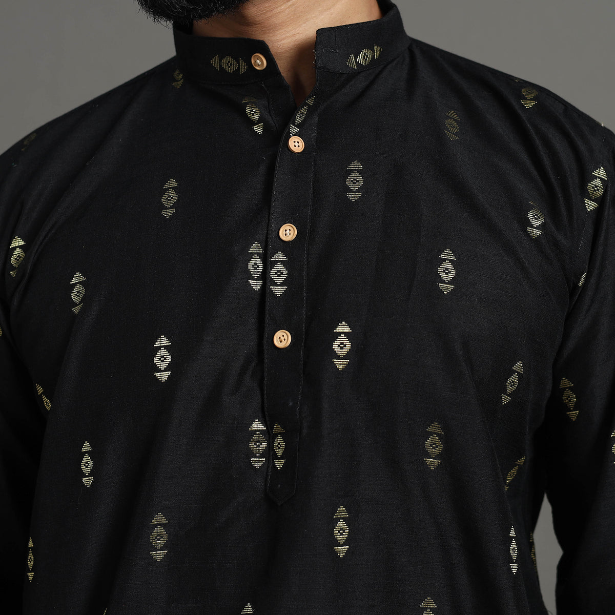 Zari Buti Spun Dupion Viscose Silk Plain Men Kurta 09