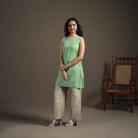 Jacquard Cotton Sleeveless Short Kurta for Women 37