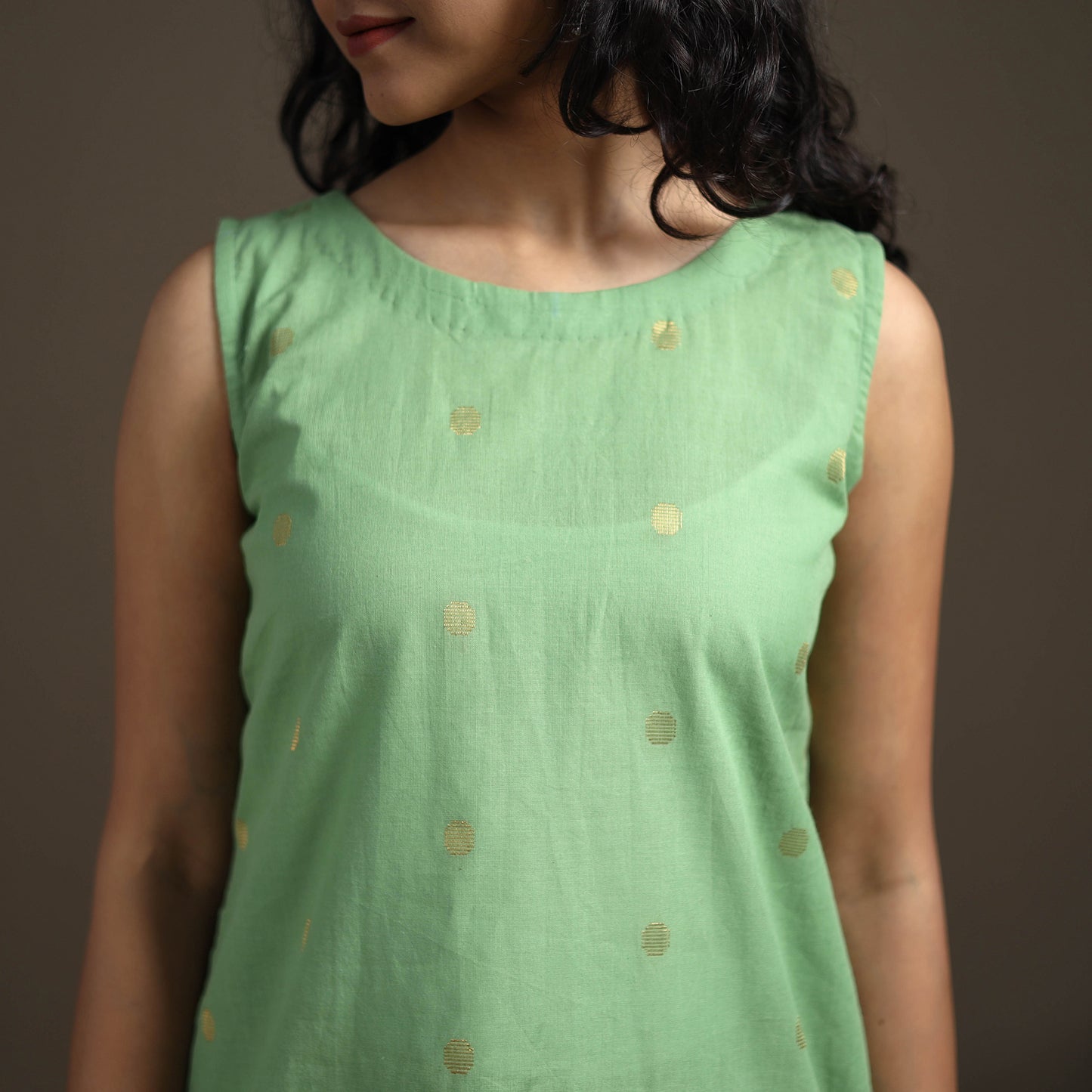 Jacquard Cotton Sleeveless Short Kurta for Women 37