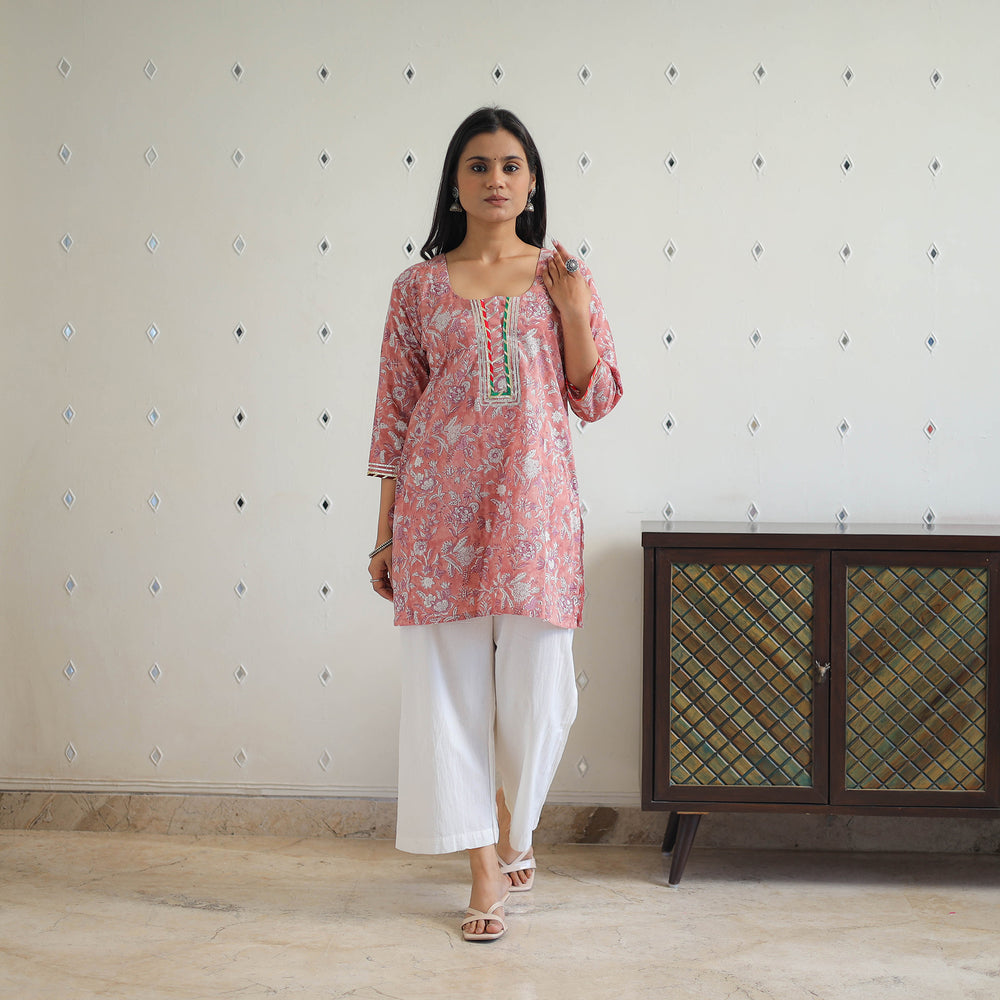 Peach - Block Printed Cotton Gota Work Short Sanganeri Kurta 09