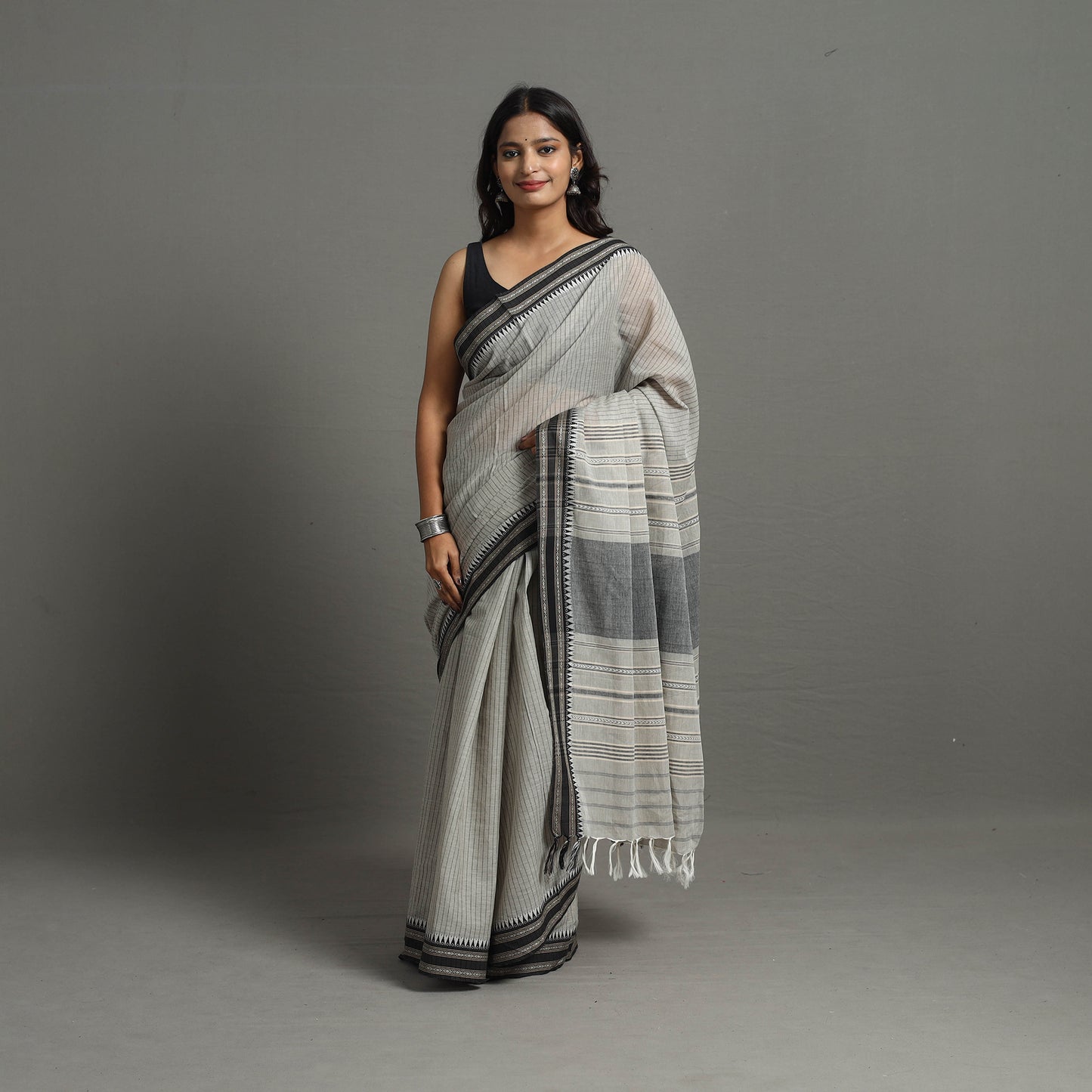 Grey - Bengal Handwoven Cotton Stripes Begampuri Saree 26