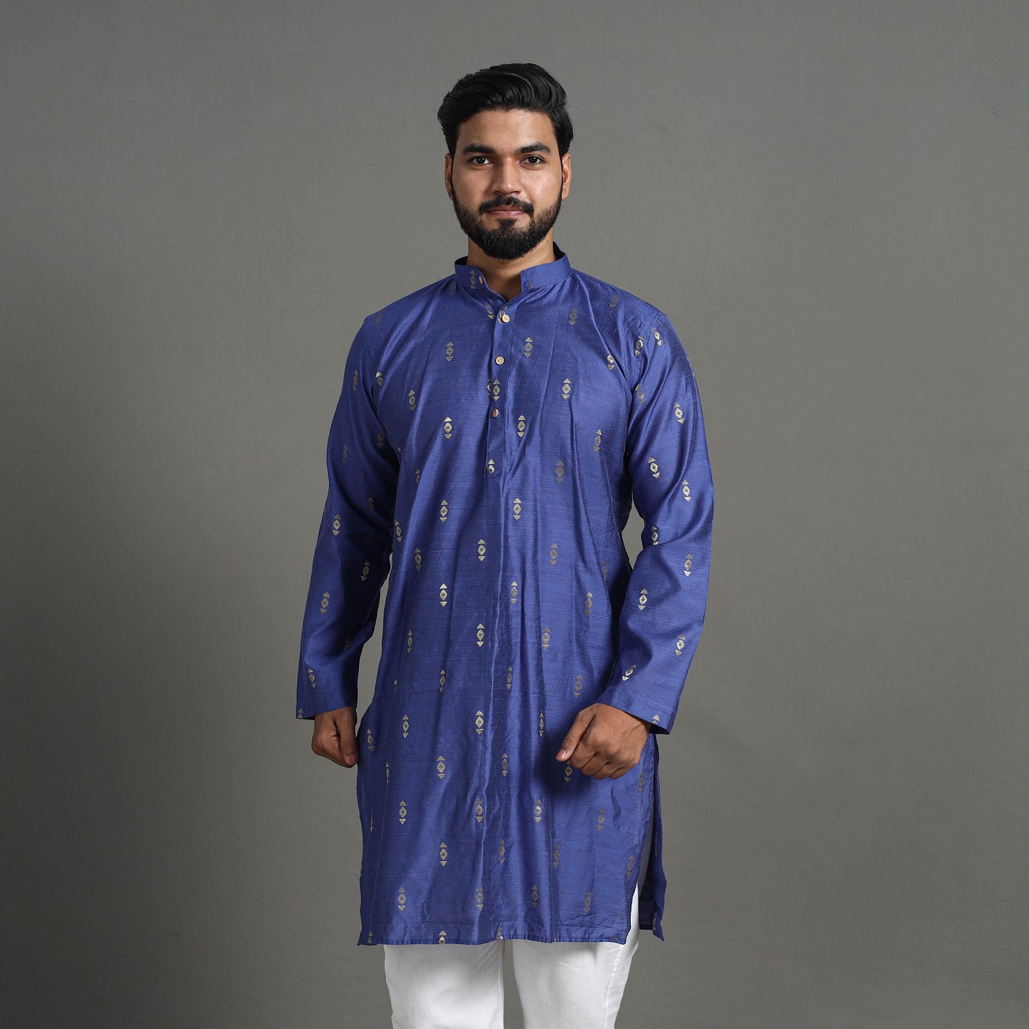 Zari Buti Spun Dupion Viscose Silk Plain Men Kurta 02