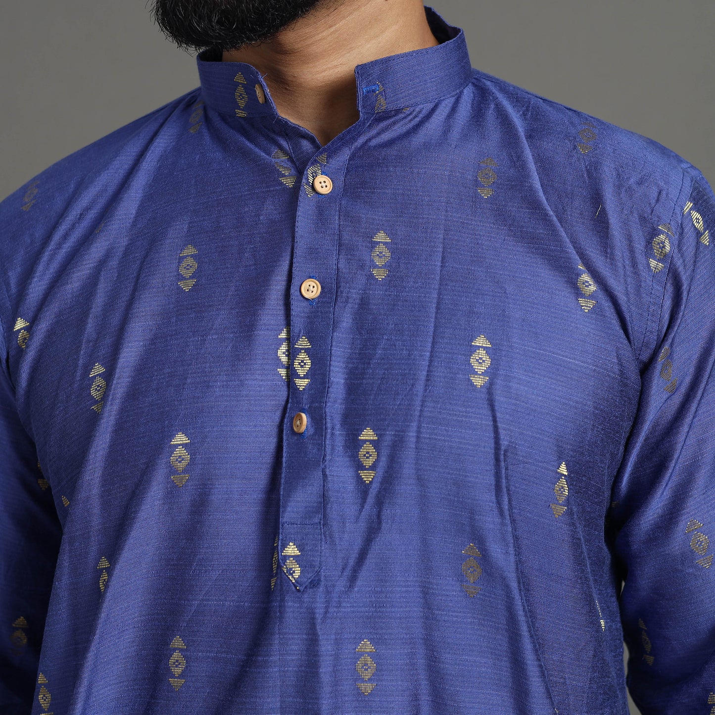 Zari Buti Spun Dupion Viscose Silk Plain Men Kurta 02