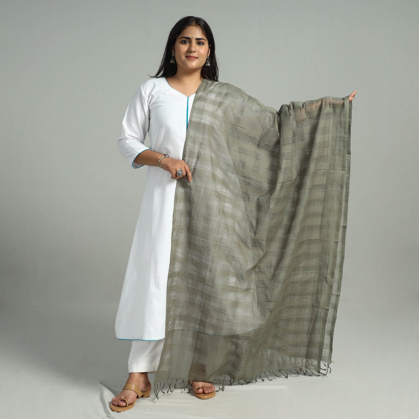 Grey - Handloom Missing Checks Cotton Mangalagiri Dupatta 01