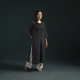 Plain Running Stitch Pintuck Cotton Straight Long Kurta for women 04
