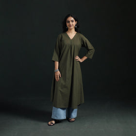 Plain Cotton A-Line Kurta for Women 05