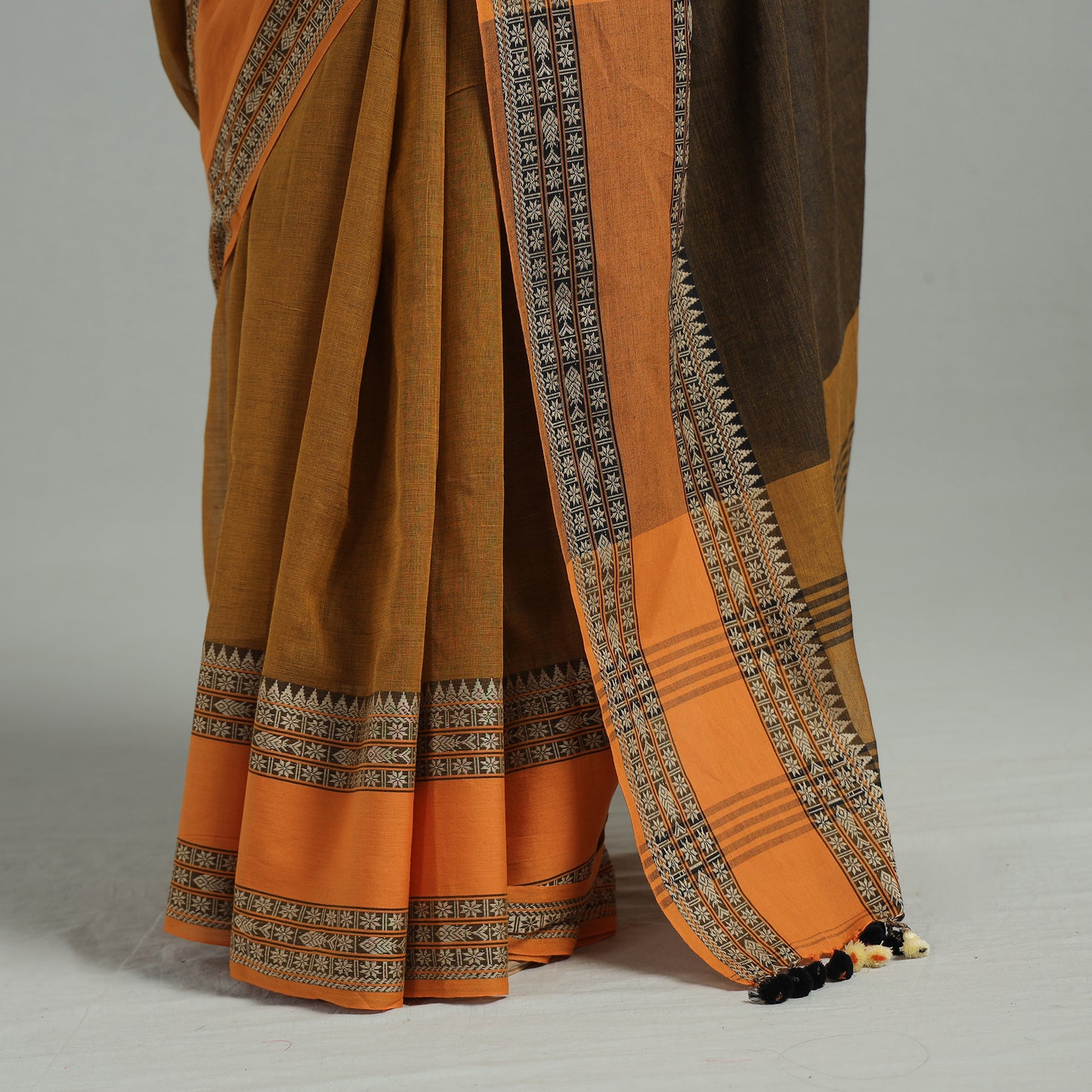 Brown - Bengal Woven Border Handloom Pure Cotton Saree 60
