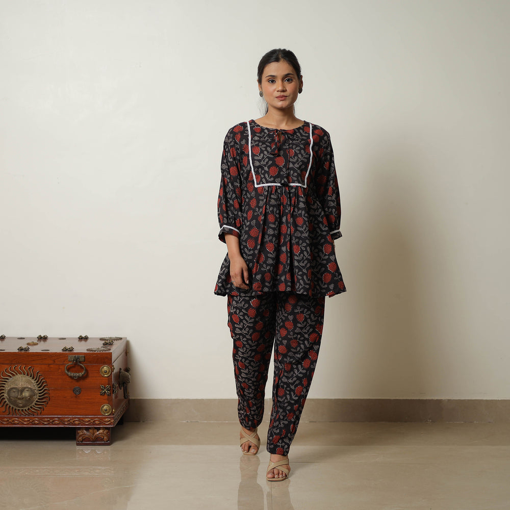 Black - Block Printed Cotton Bagru Co-Ord Set with Lace Work 02