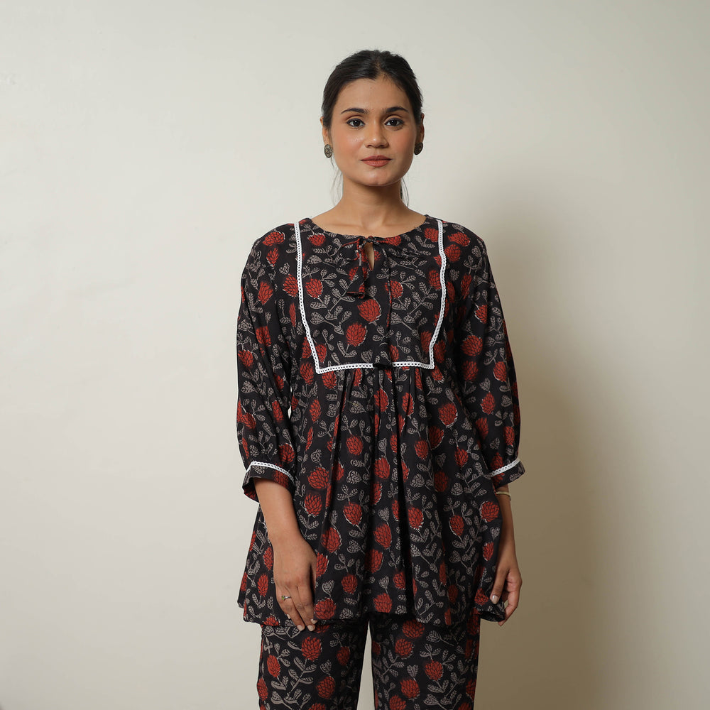 Black - Block Printed Cotton Bagru Co-Ord Set with Lace Work 02