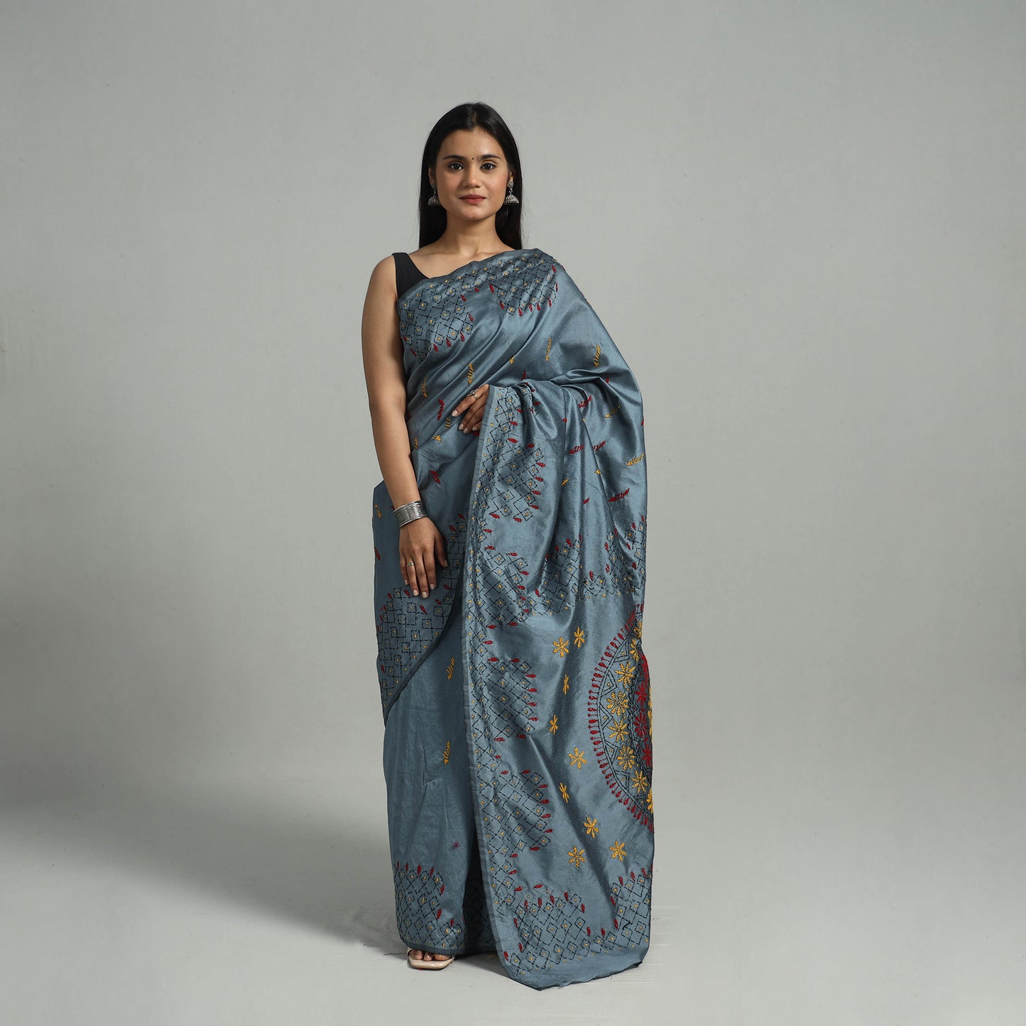 Grey - Handcrafted Bengal Nakshi Kantha Work Silk Saree 53