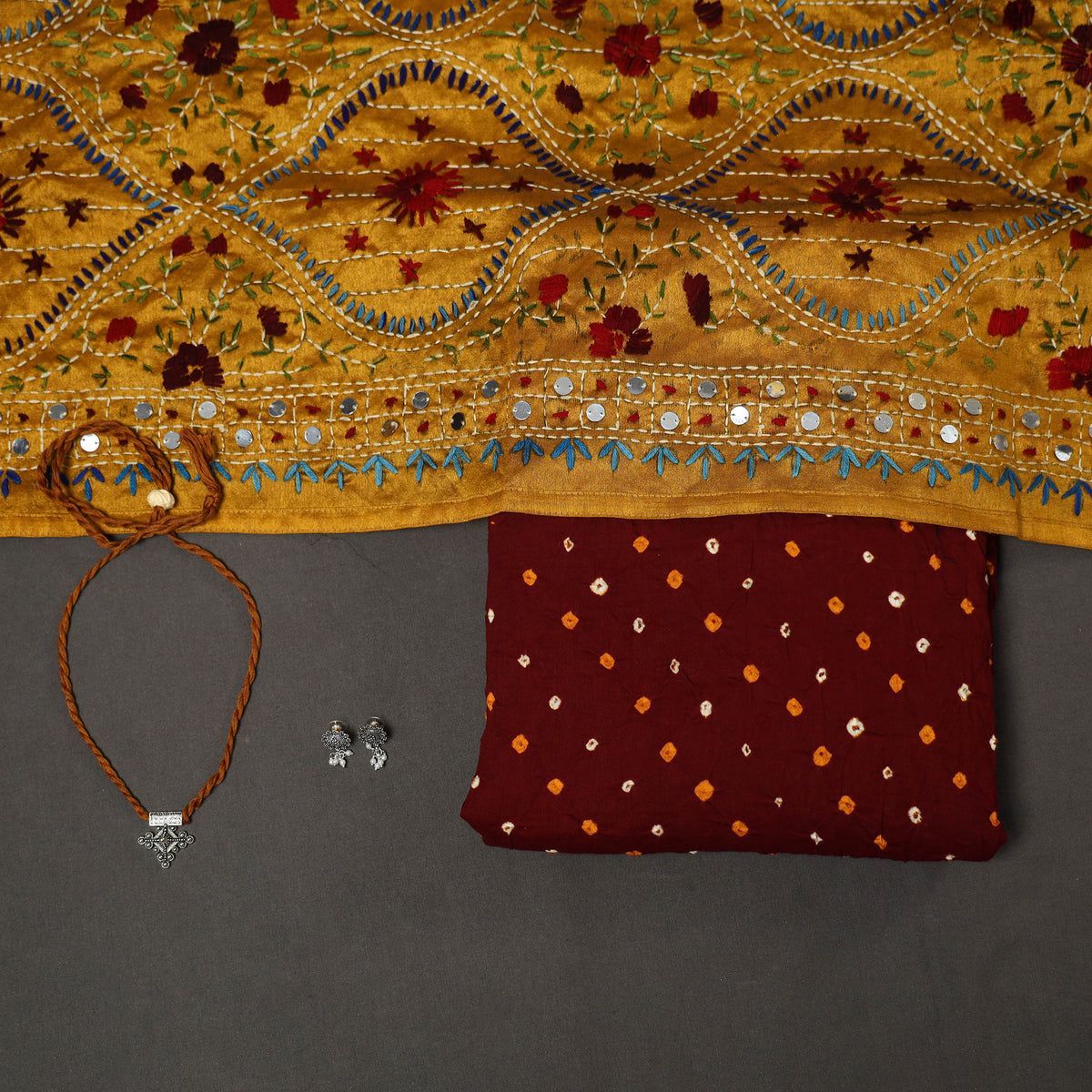 Maroon 2pc Unstitched Bandhani Dress Material with Jewellery Set