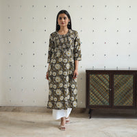 Black - Hand Block Printed Cotton Straight Pintuck Bagru Kurta 03