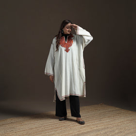 Kashmiri Sozni Hand Embroidered Handwoven Merino Wool Pheran 01