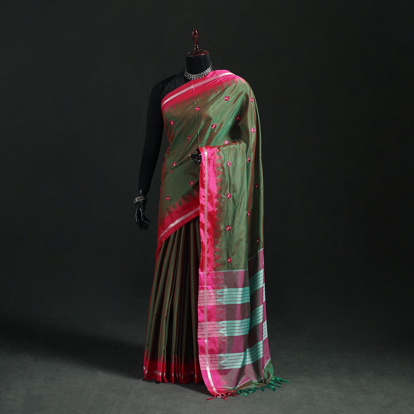 Ilkal Weave Thread Work Silk Cotton Saree with Chikki Paras Border 01