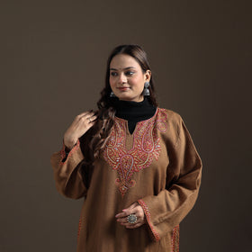 Kashmiri Sozni Hand Embroidered Handwoven Merino Wool Pheran 02