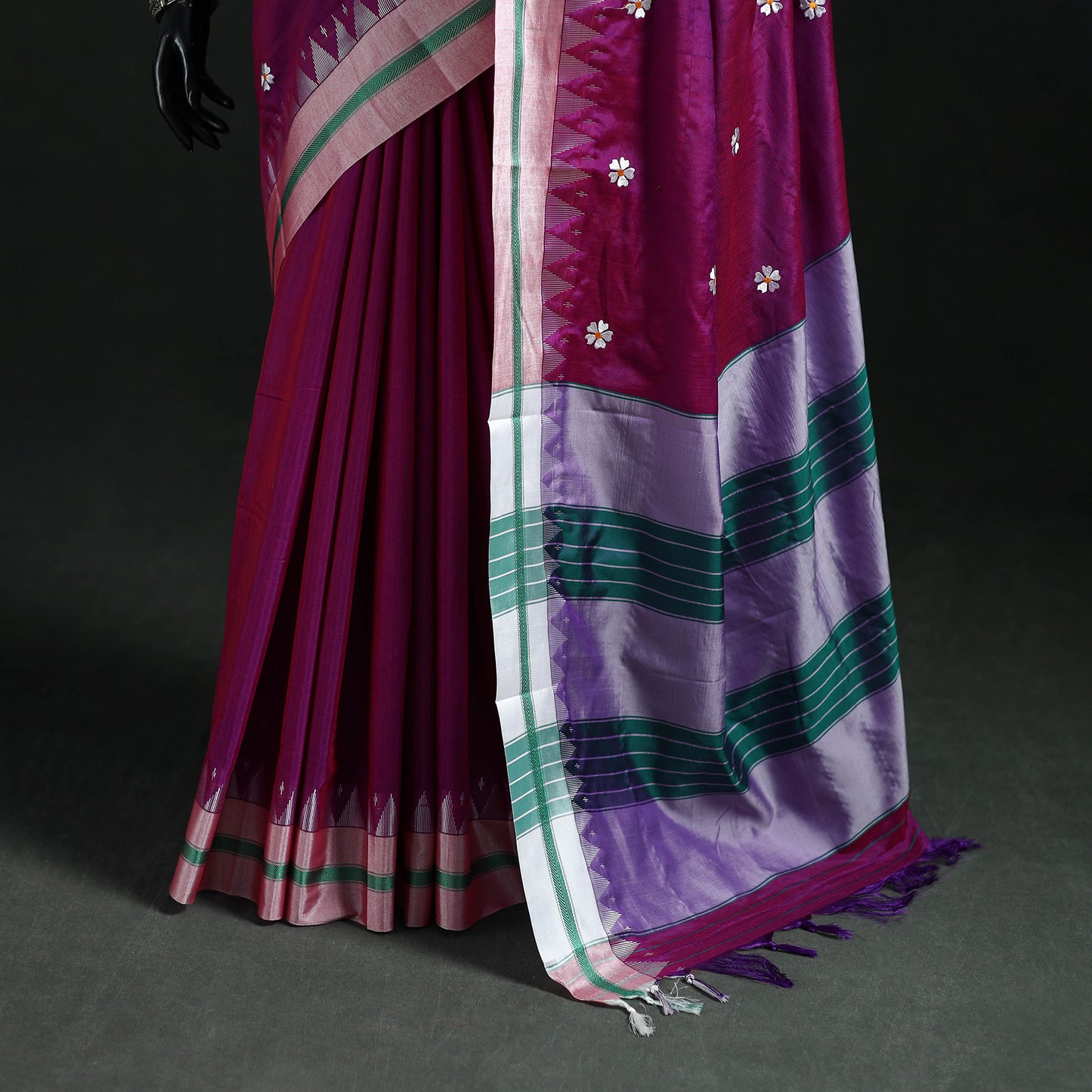Ilkal Weave Thread Work Silk Cotton Saree with Chikki Paras Border 02