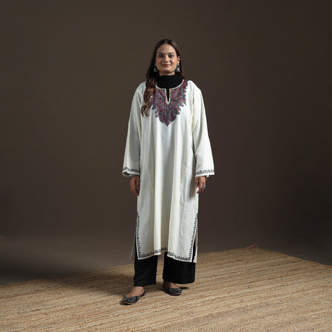 White - Kashmiri Sozni Hand Embroidered Handwoven Merino Wool Pheran 05