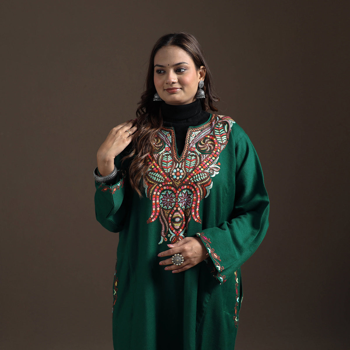 Kashmiri Aari Hand Embroidered Handwoven Merino Wool Pheran 12