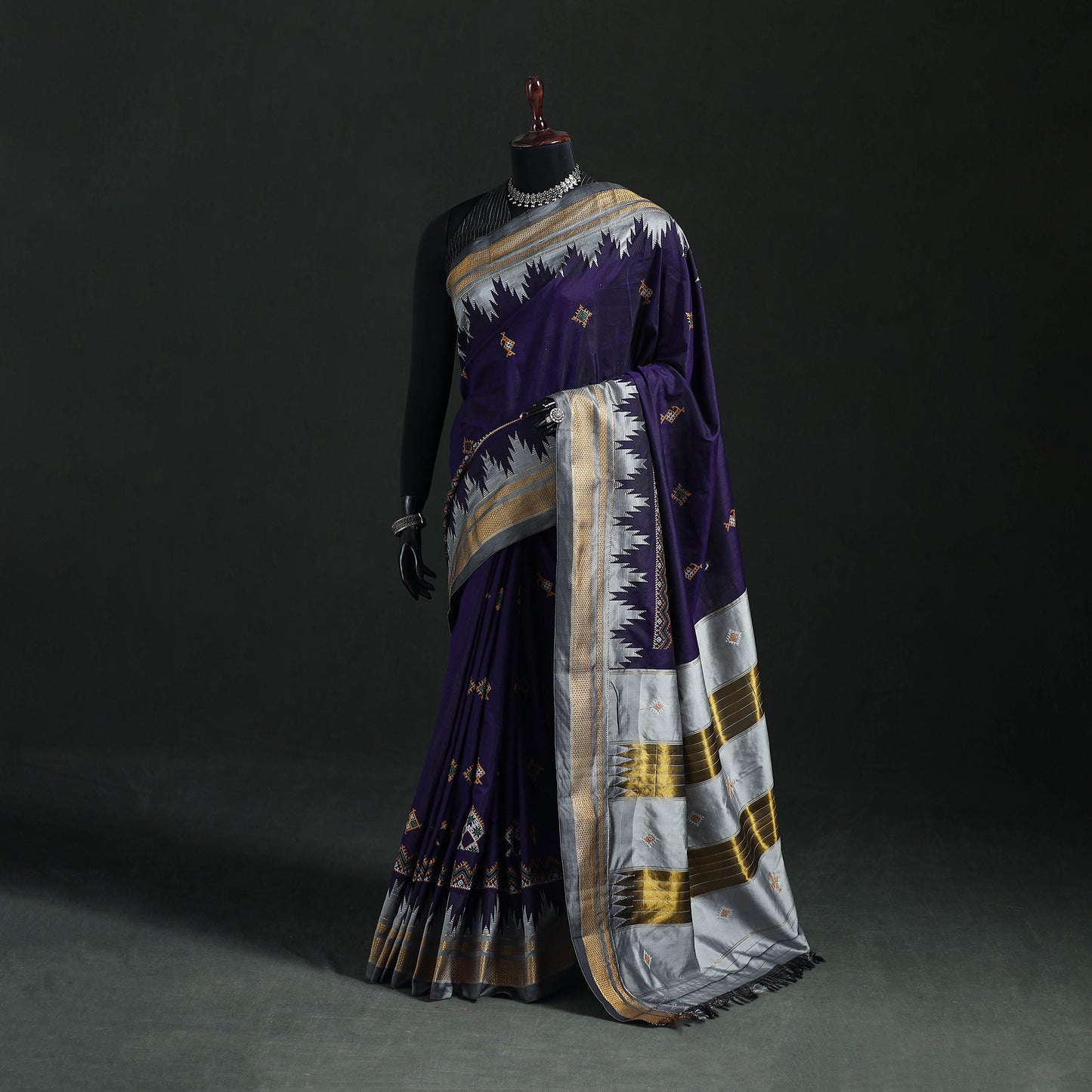 Ilkal Weave Kasuti Work Silk Cotton Zari Border Saree with Blouse Piece 14