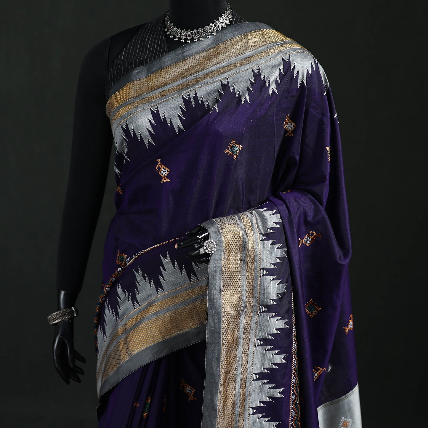 Ilkal Weave Kasuti Work Silk Cotton Zari Border Saree with Blouse Piece 14