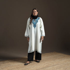Kashmiri Sozni Hand Embroidered Handwoven Merino Wool Pheran 15