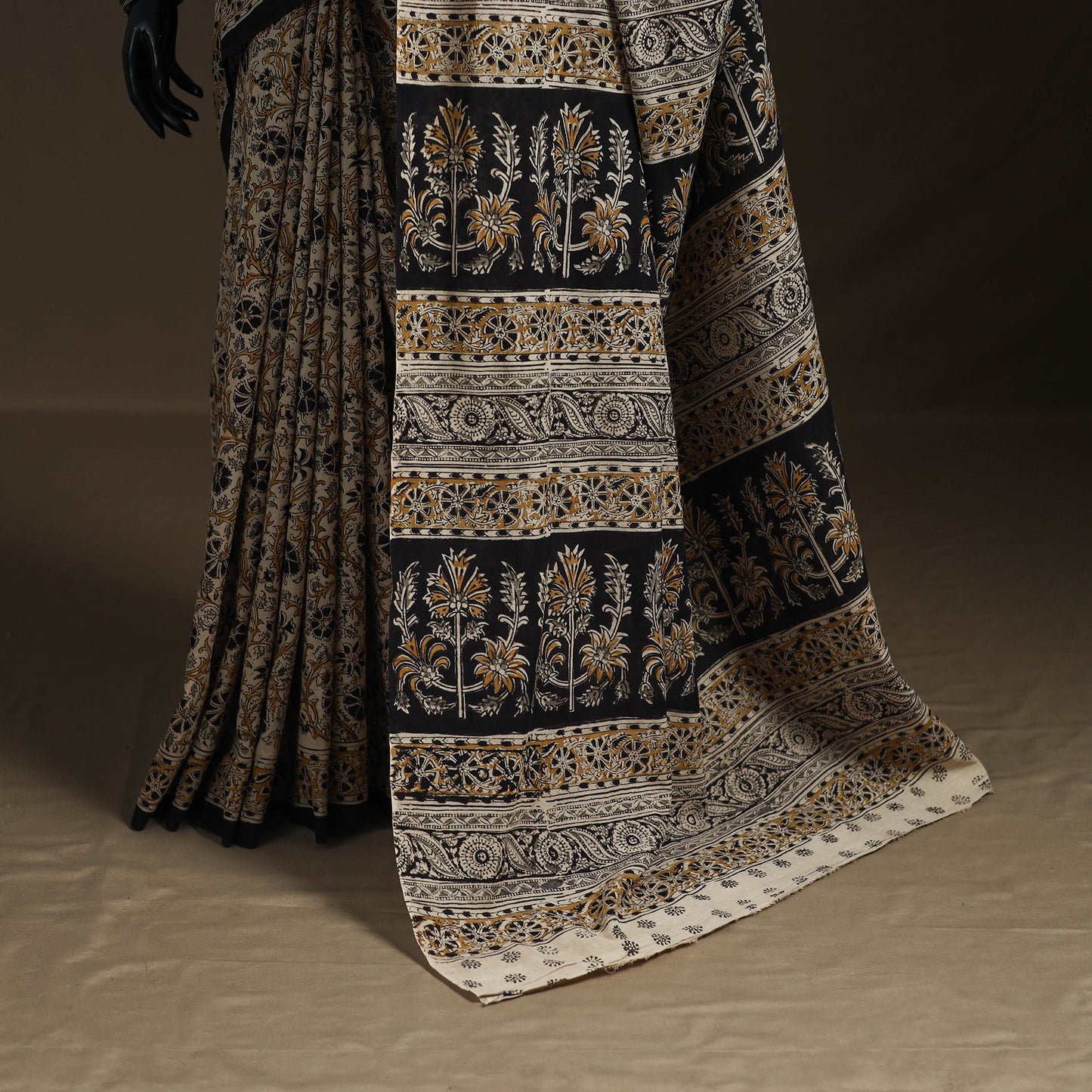 Pedana Hand Block Print Natural Dyed Cotton Kalamkari Saree 06