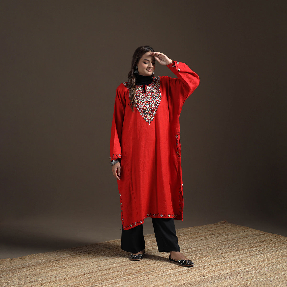 Kashmiri Sozni Hand Embroidered Handwoven Merino Wool Pheran 17