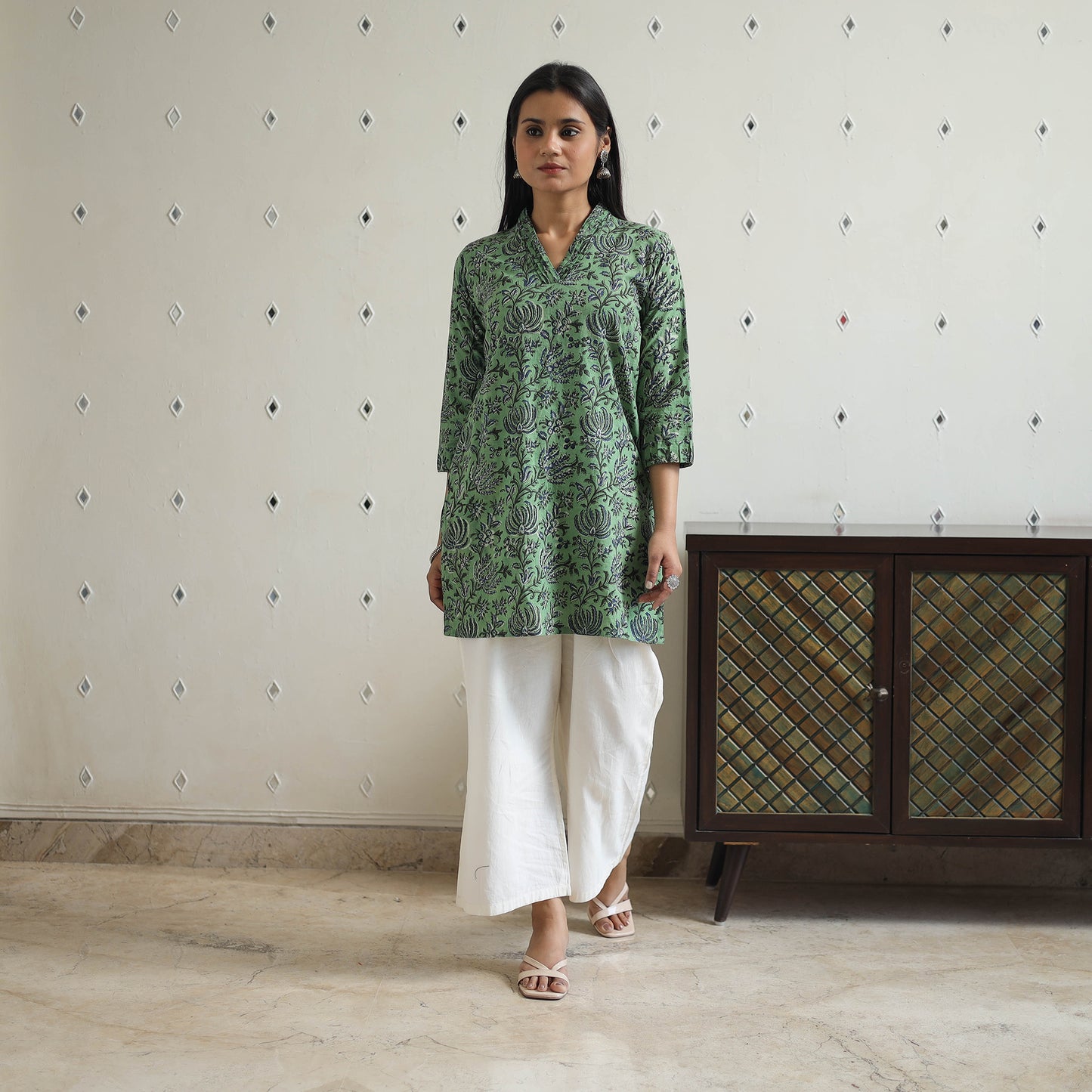 Green - Hand Block Printed Cotton Short Bagru Kurta 09