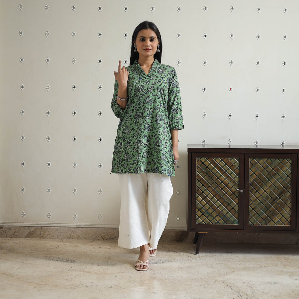 Green - Hand Block Printed Cotton Short Bagru Kurta 09