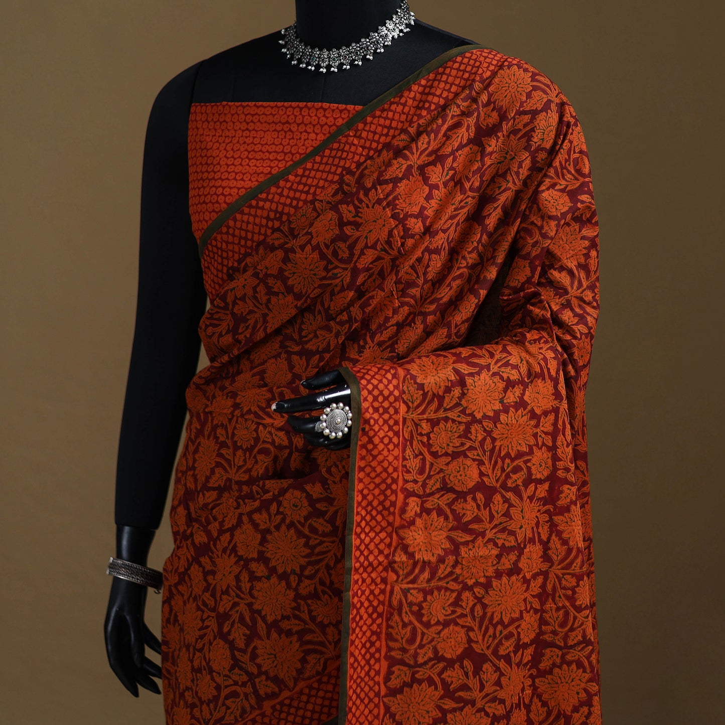 Red - Gamthi Hand Block Print Pure Mul Cotton Saree with Blouse Piece 01