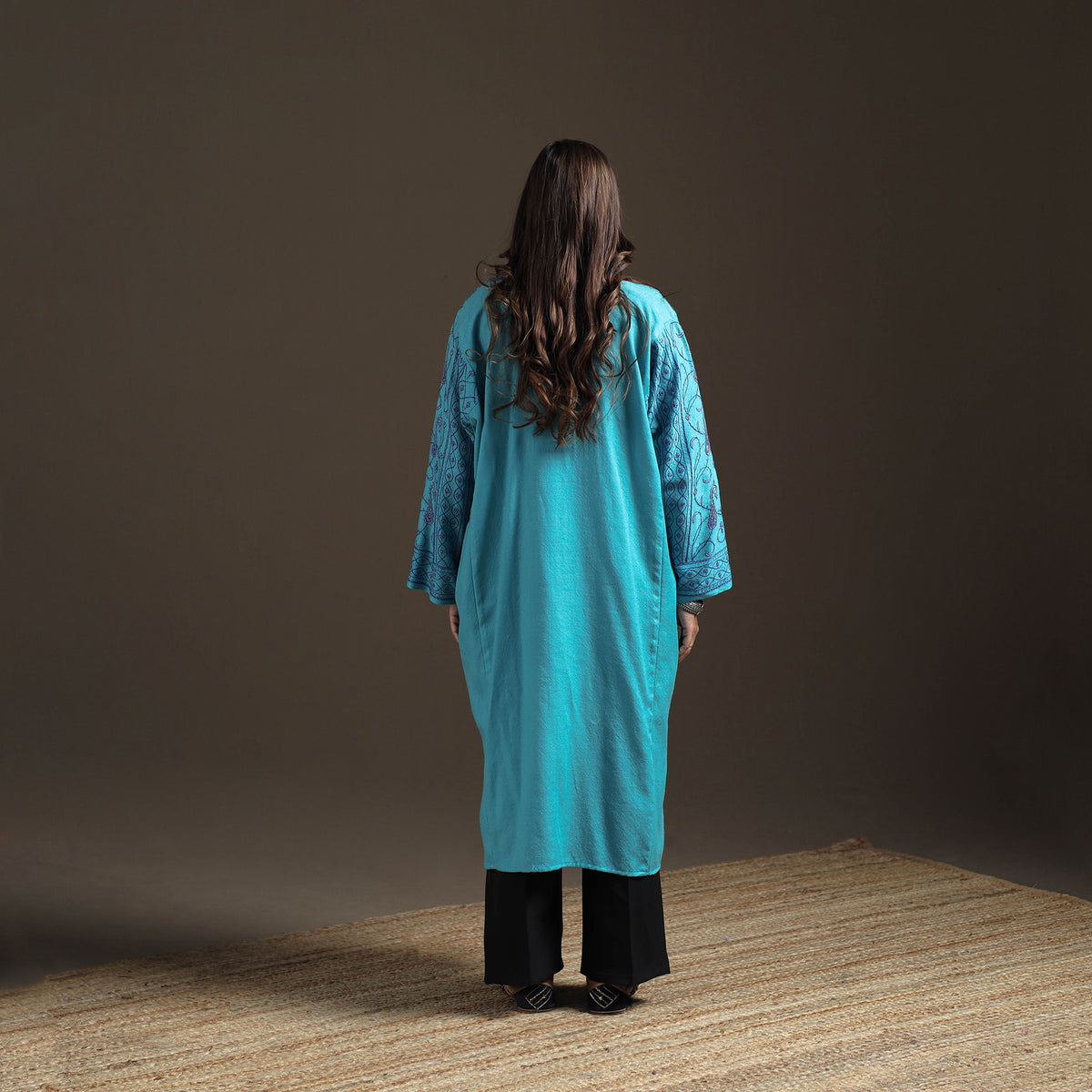 Kashmiri Heavy Sozni Hand Embroidered Handwoven Merino Wool Pheran 29
