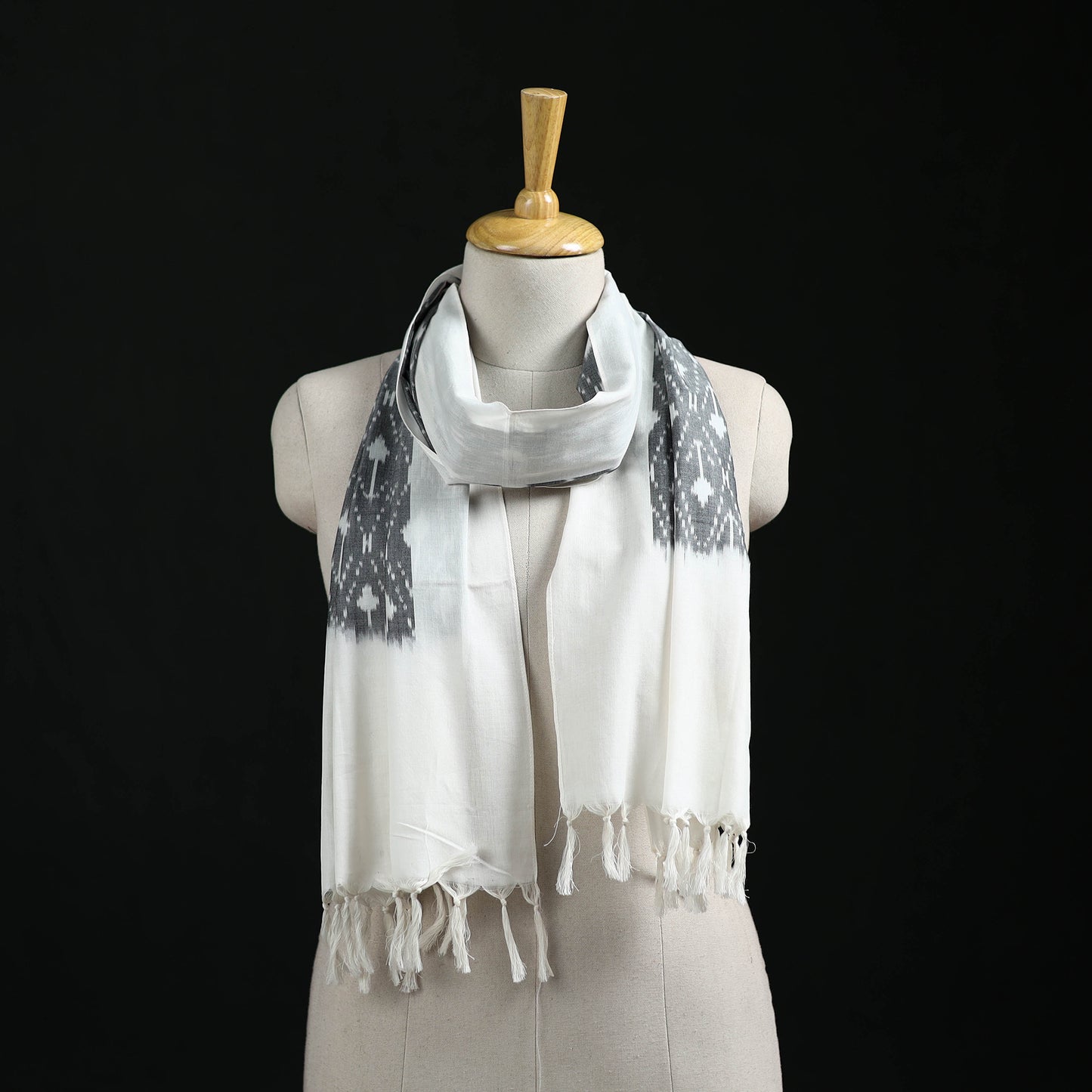 Pochampally Ikat Weave Cotton Stole 22