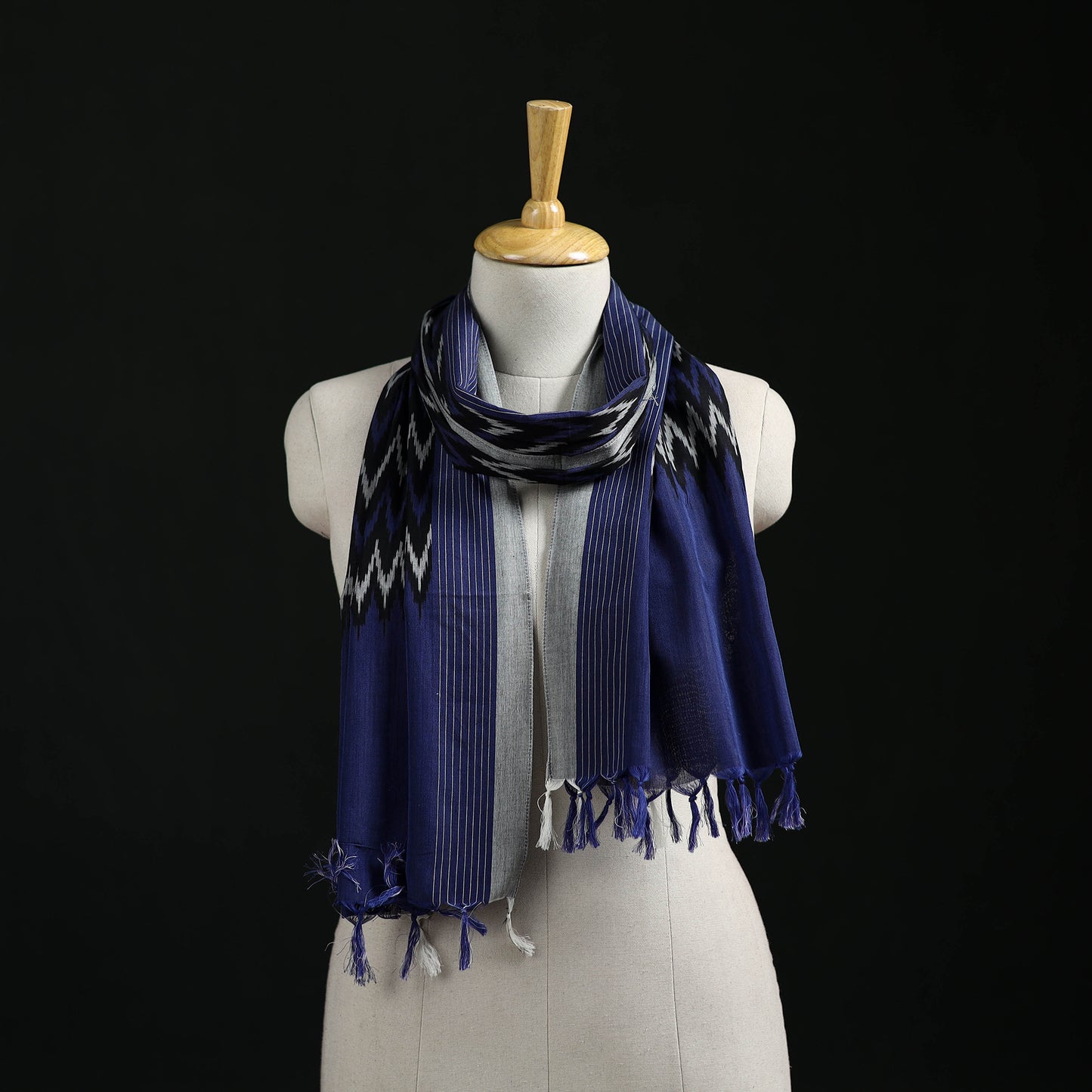 Pochampally Ikat Weave Cotton Stole 27