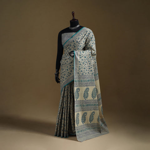 White - Gamthi Hand Block Print Pure Mul Cotton Saree with Blouse Piece 09
