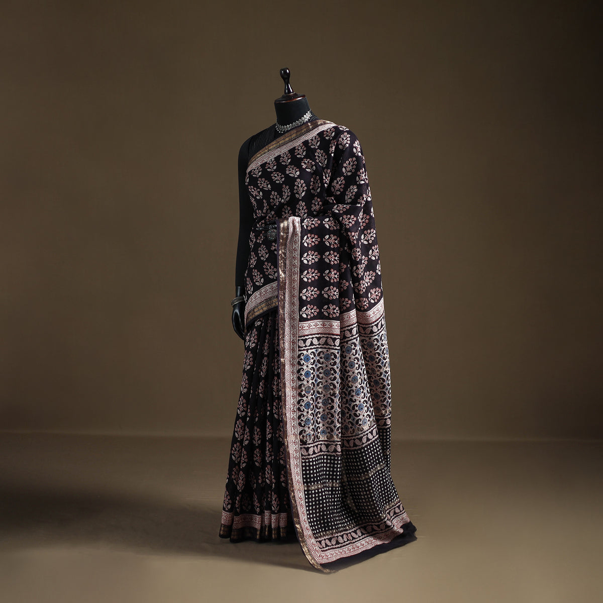 Bagh Hand Block Print Natural Dyed Maheshwari Silk Zari Border Saree 09