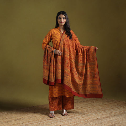 Natural Dyed Hand Block Bagh Print Cotton Suit Set with Dupatta for Women 22