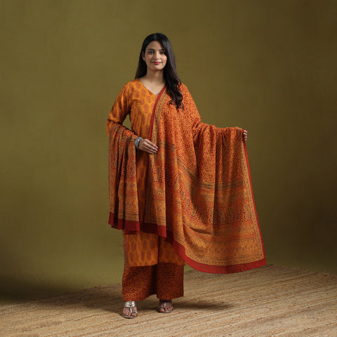 Natural Dyed Hand Block Bagh Print Cotton Suit Set with Dupatta for Women 16