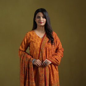 Natural Dyed Hand Block Bagh Print Cotton Suit Set with Dupatta for Women 16