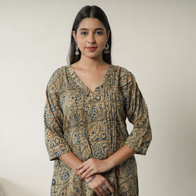 Buy Pedana Kalamkari Block Printed Cotton Pintuck Straight Kurta 16 Online at iTokri.com