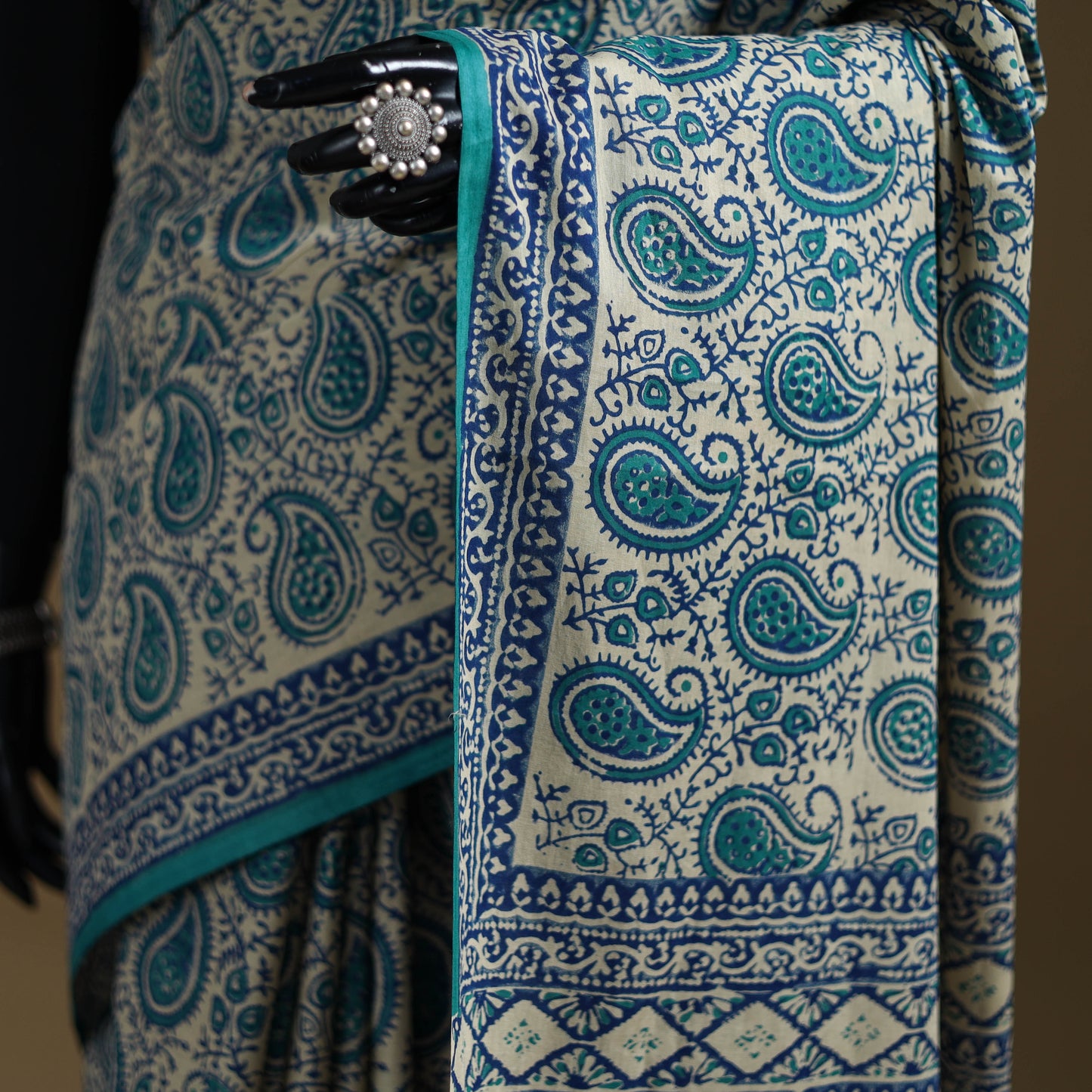 White - Gamthi Hand Block Print Pure Mul Cotton Saree with Blouse Piece 32