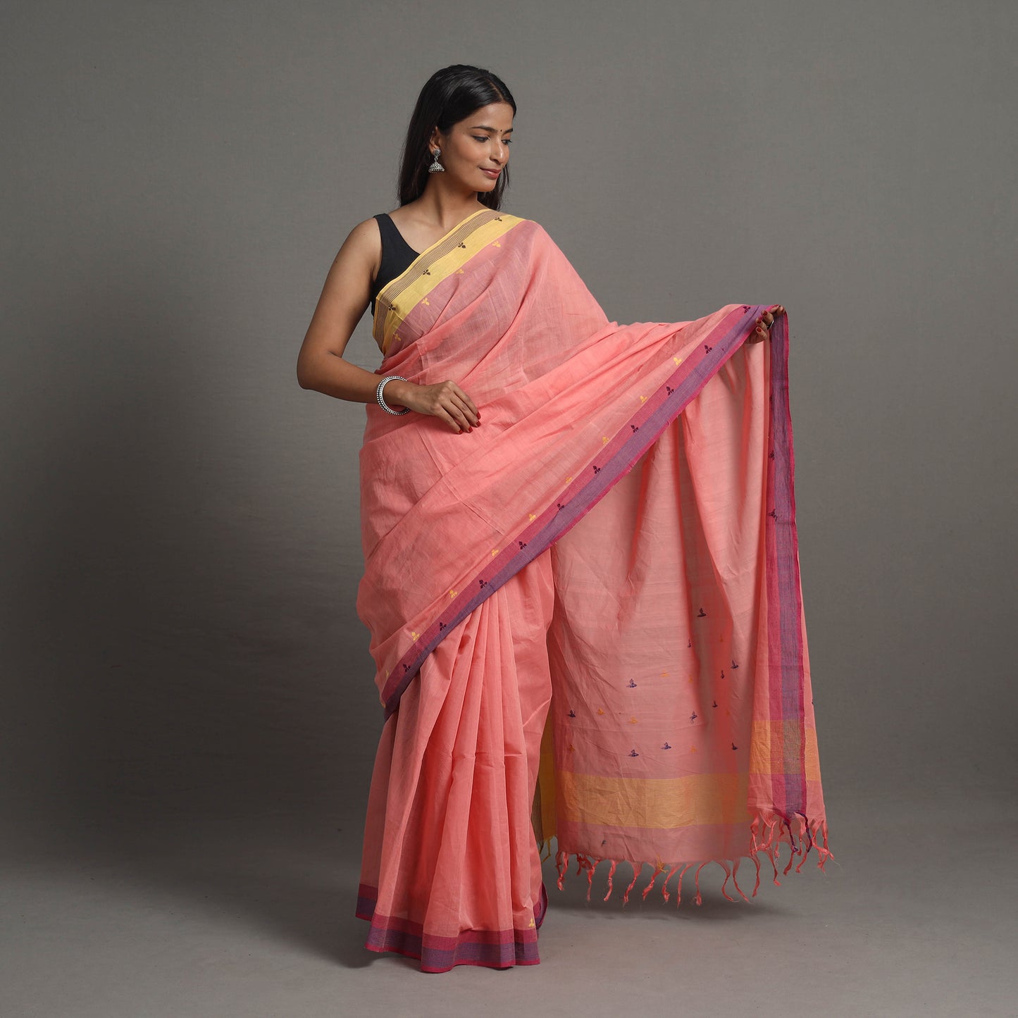 Buti Cotton Handloom Saree 82