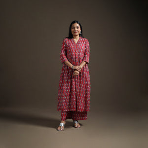 Red - Floral Sanganeri Print Cotton Flared Kurta with Palazzo Set for women 17