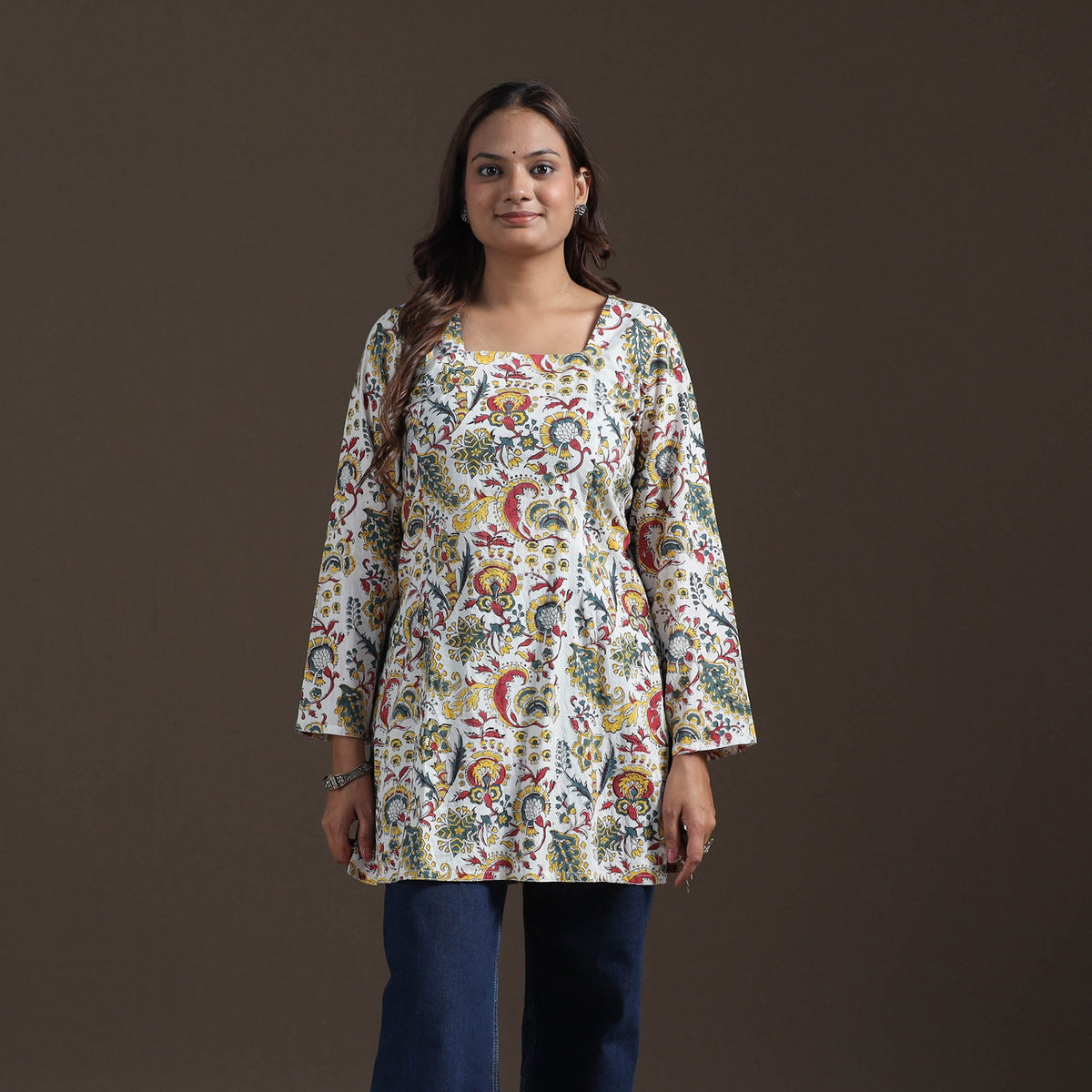 Sanganeri Floral Print Cotton Short Kurta for Women 10