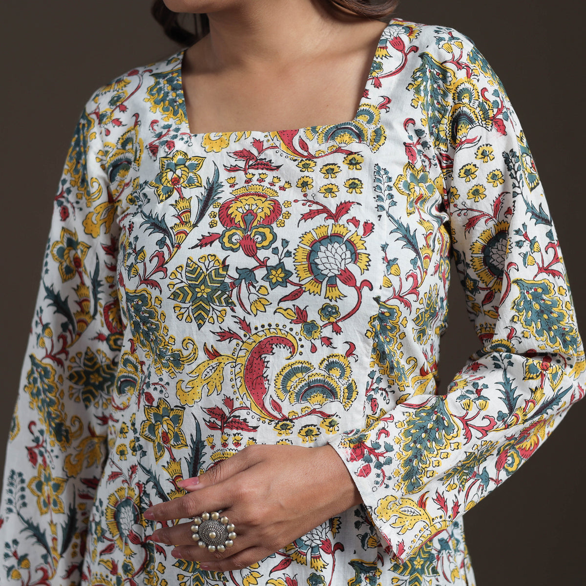 Sanganeri Floral Print Cotton Short Kurta for Women 10